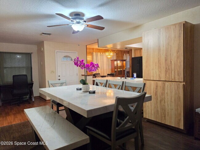 Foto del edificio - 2900 S Vassar St