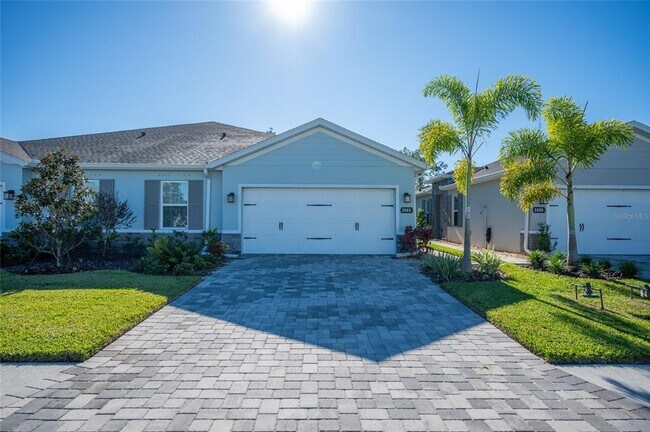 Building Photo - 1844 West Palms Drive