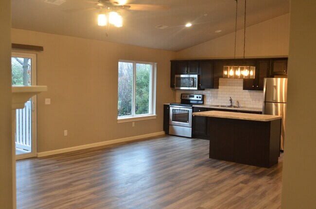 Foto del edificio - 301 Valley Rd