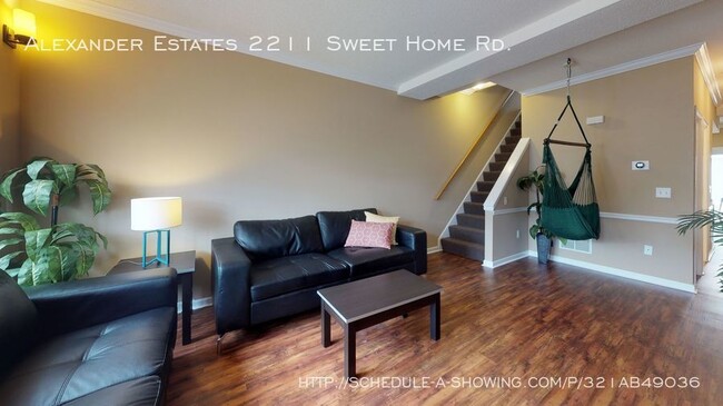 Foto del edificio - 2211 Sweet Home Rd