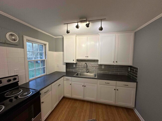 Foto del edificio - 6200 Parkview Ave