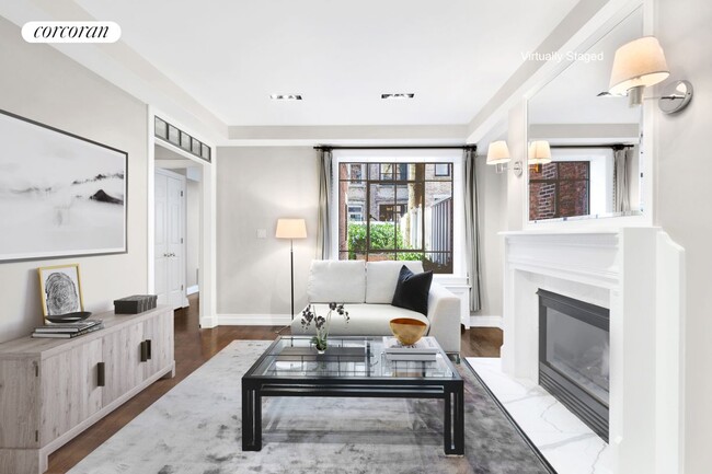 Building Photo - 46 W 89th St