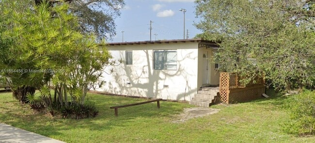 Foto del edificio - 6151 SW 35th St