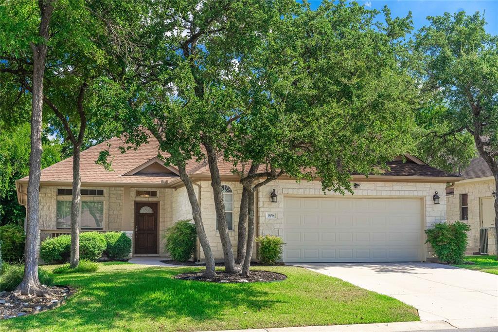 Foto principal - 806 Heritage Oaks Bend