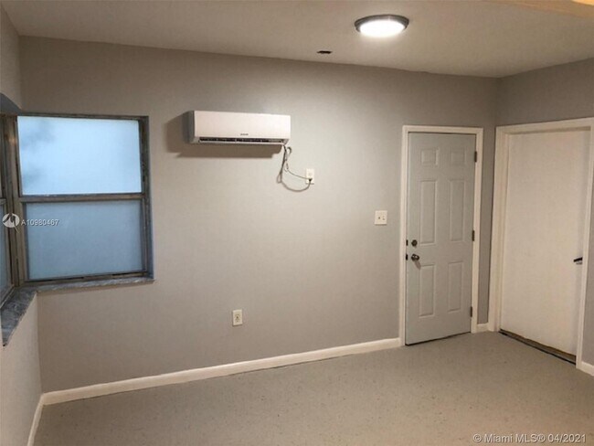 Foto del edificio - 1608 NW 7th Ave