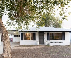 Building Photo - 7715 E Earll Dr