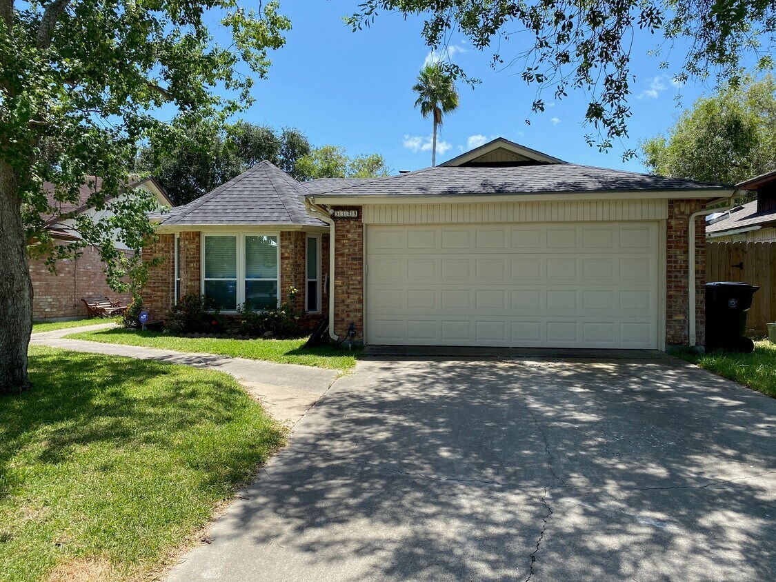 5329 Crossridge Dr, Corpus Christi, TX 78413 House Rental in Corpus