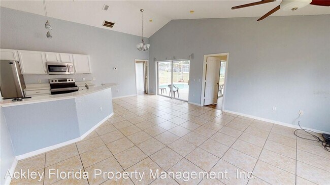 Building Photo - 4 br, 3 bath House - 927 Reserve Place - *