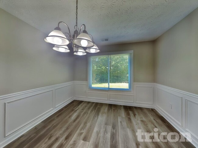 Building Photo - 703 Morgans Ridge Dr