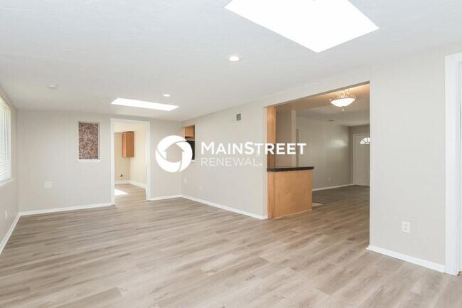 Foto del edificio - 3 Bedroom Pet-Friendly Home in DENVER, CO ...