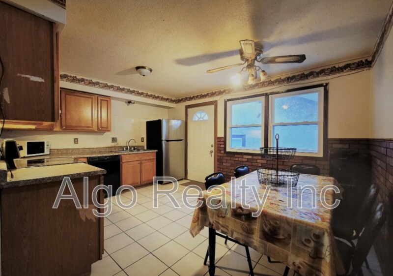 Foto del edificio - 3554 N Irving Ave