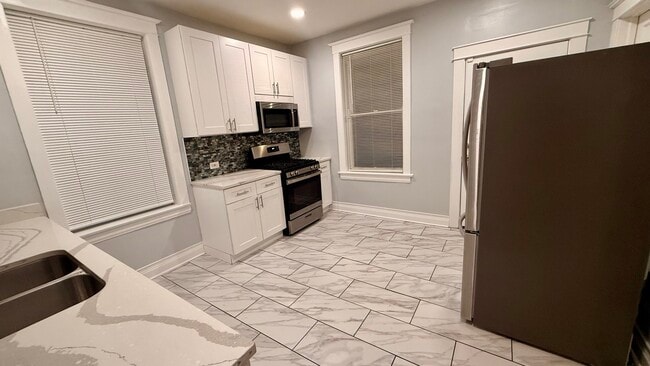 Foto del edificio - 6938 S Green St