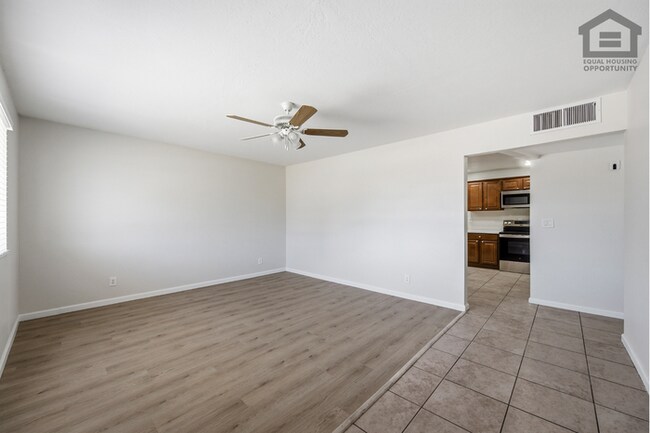 Foto del edificio - 4Bed/2Bath House at 35th Ave/Cactus! Ready for Immediate Move-In! -- NO HOA! FULLY REMODELED!