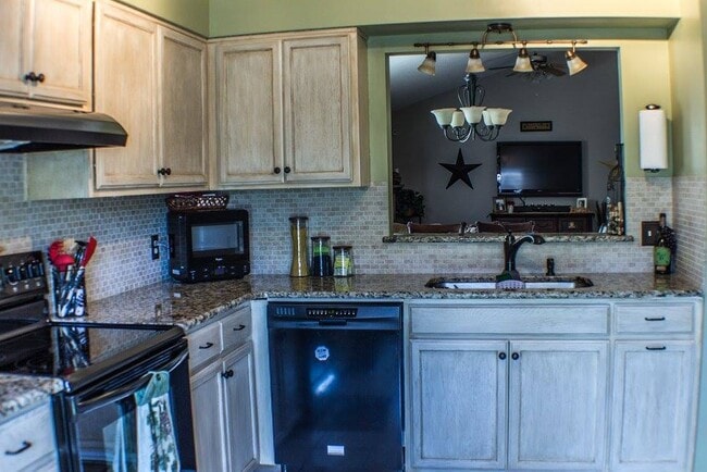 Foto del edificio - 507 Woodland Park Cir