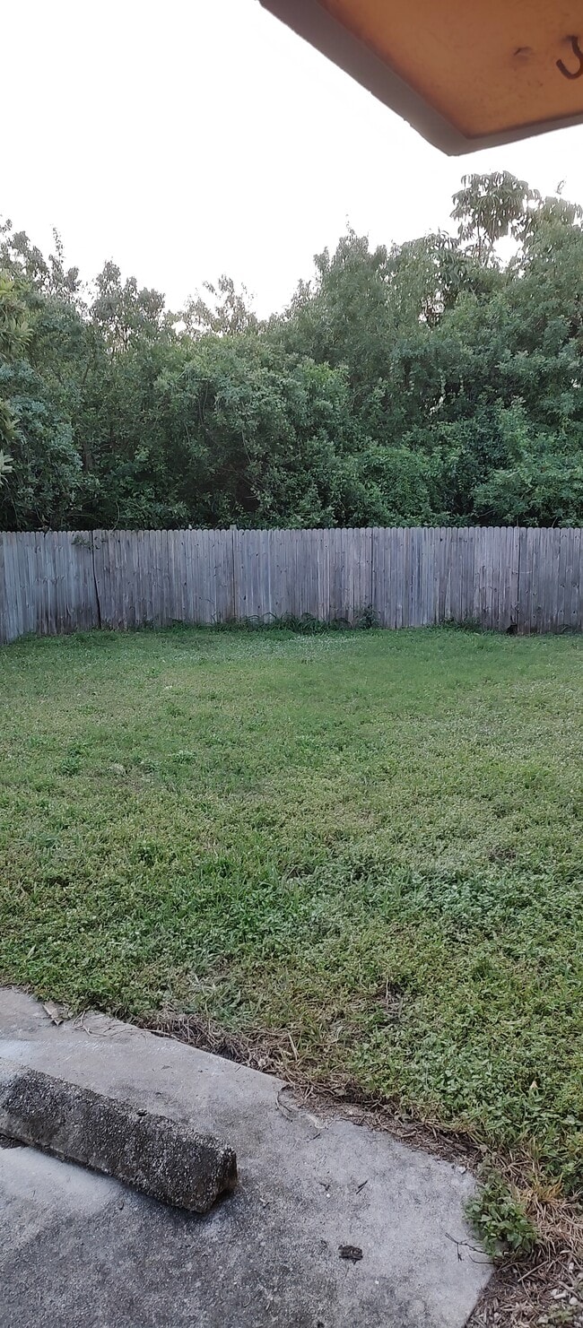 lots of green space - 12126 Gibbs Rd