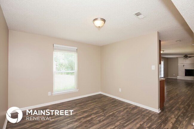 Foto del edificio - 8109 Deerhorn Ct
