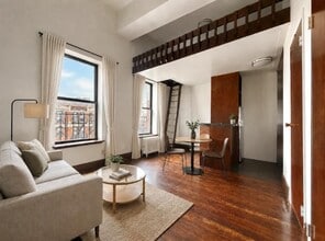 Building Photo - West 125th Street