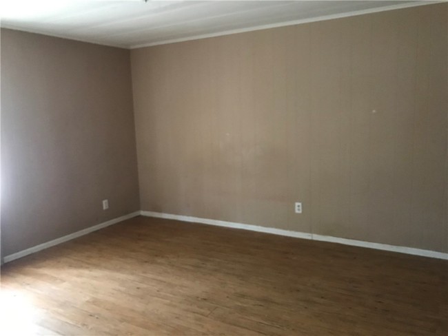 Building Photo - 21475 Coyote Trail