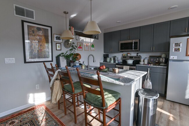 Foto del edificio - 1402 N 3rd St