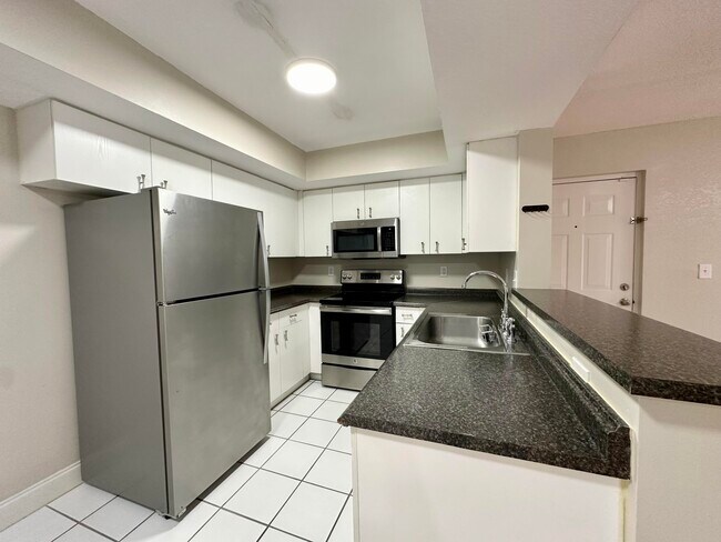 Foto del edificio - 5560 NW 61st St