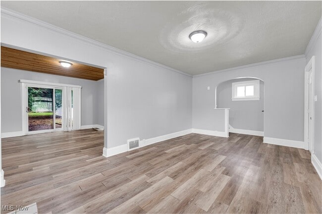 Building Photo - 4691 E 90th St