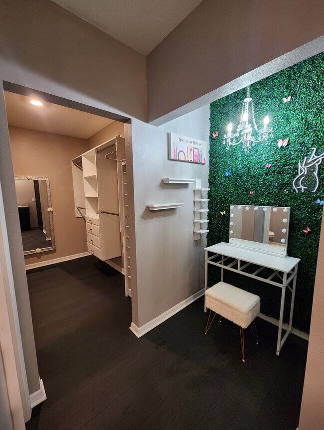 Foto del edificio - 2442 Taloncrest Ct