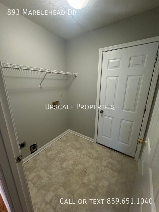 Building Photo - 893 Marblehead