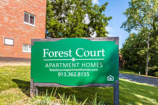 Casas de apartamentos Forest Court - Forest Court Apartment Homes