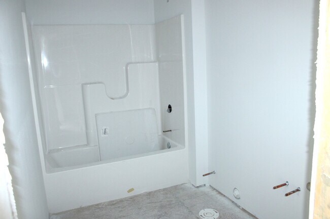 Foto del edificio - 103 E Division St