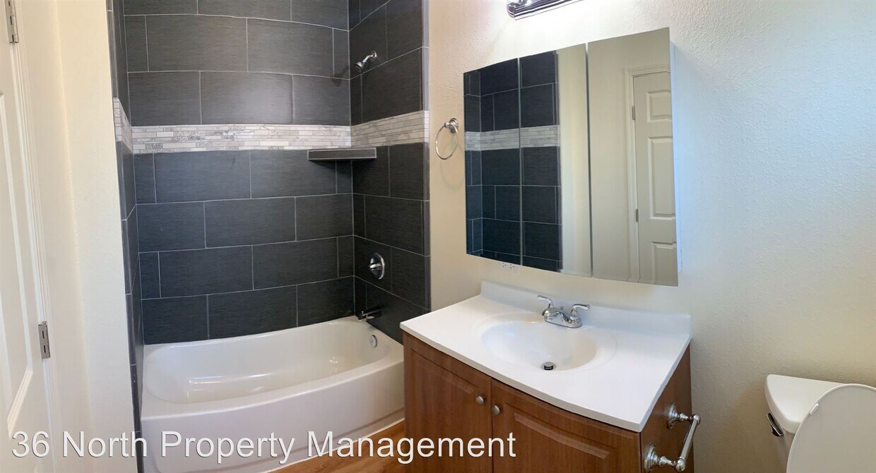 Foto del edificio - 10341 Merritt St