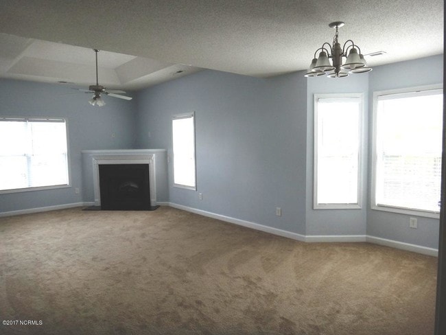 Building Photo - 114 Riverbirch Pl