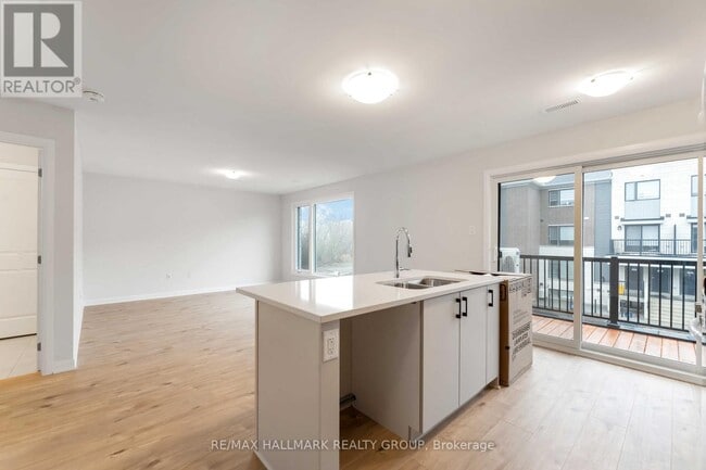 Photo du bâtiment - 1126 Creekway Private