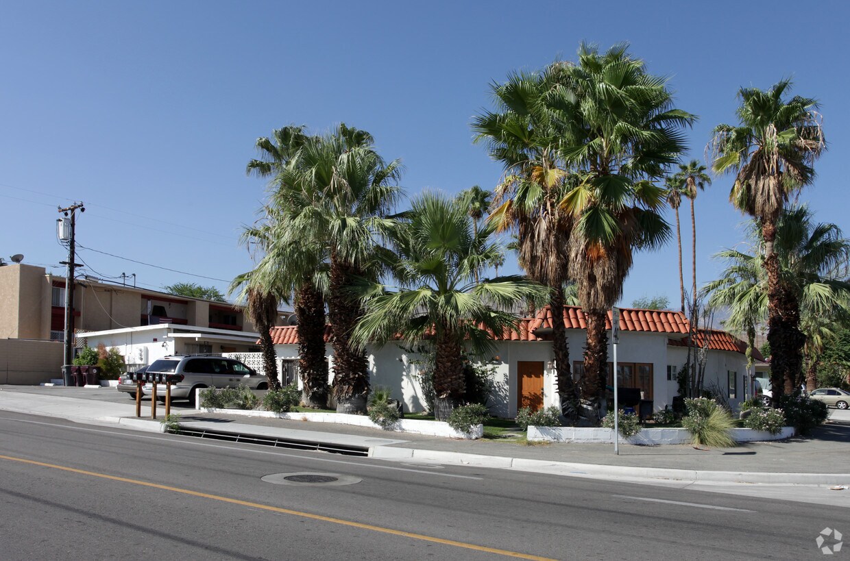 Building Photo - 37111 Cathedral Canyon Dr