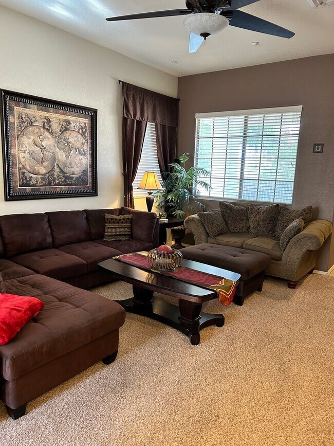 Foto del edificio - Furnished Rental Available Now!