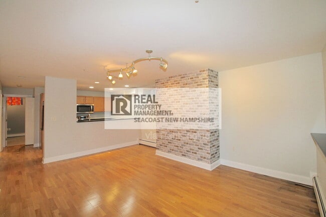 Building Photo - 159 State Street