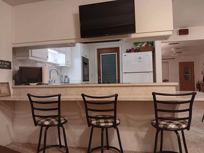 Foto del edificio - 34 Kathy Dr