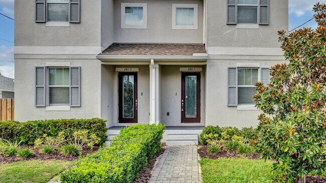 Foto del edificio - Spacious 4BR/3BA South Tampa Townhome with...
