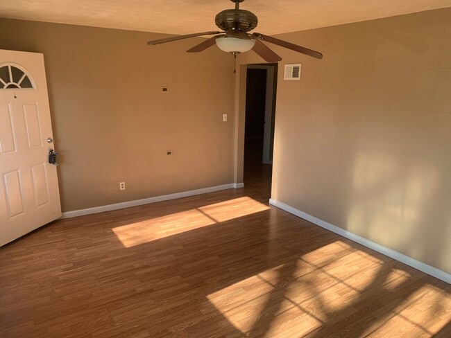 Building Photo - Welcome to this newly remodeled house loca...