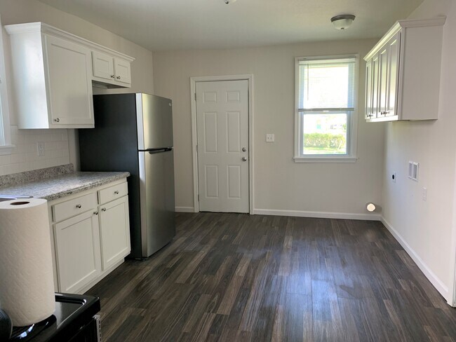 Building Photo - 567 Harrison Ave