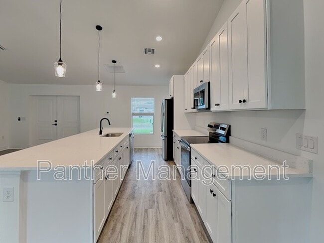 Foto del edificio - 220 NE 31st Terrace