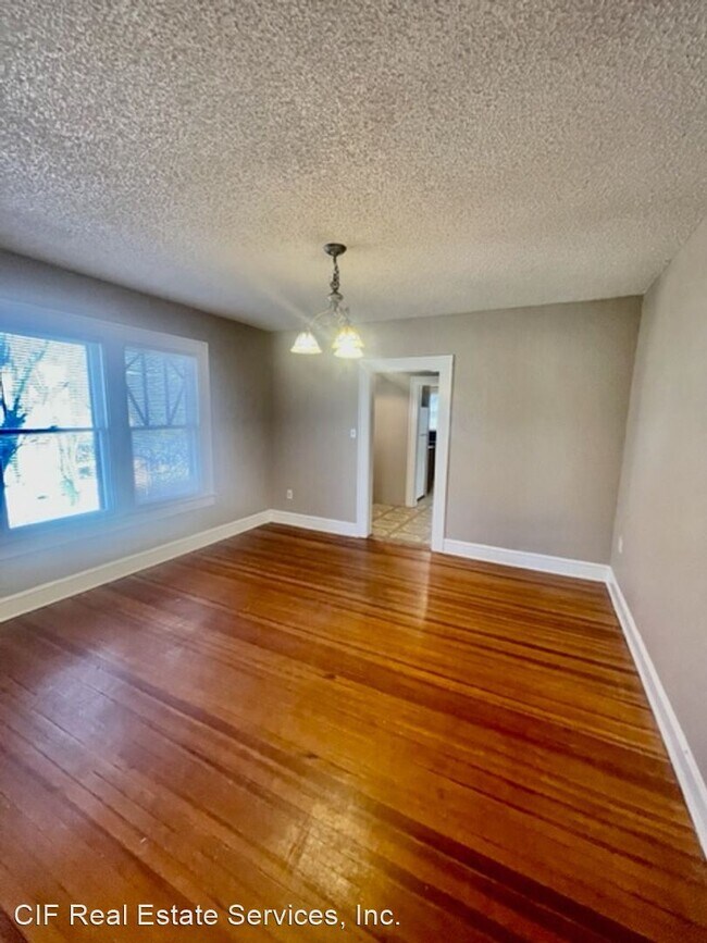 Building Photo - 2 br, 1 bath House - 2306 A Sanger Ave
