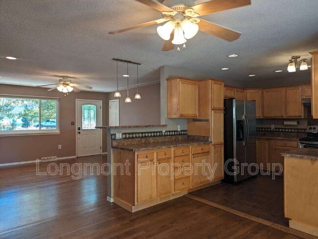Foto del edificio - 305 Cottonwood Ct