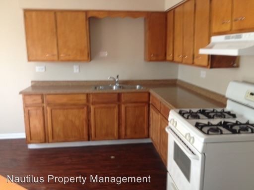 Foto del edificio - 875-877 E 87th Pl