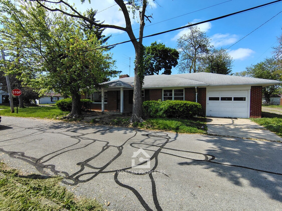 Foto principal - 2634 Brown St