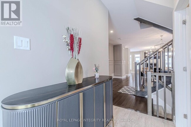 Building Photo - 573 Bobolink Ridge
