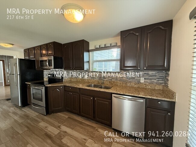 Foto del edificio - 217 6th St E