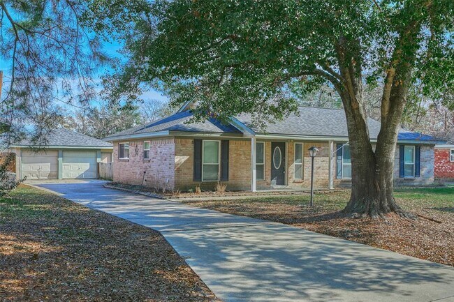 Building Photo - 29030 Deadwood Ln