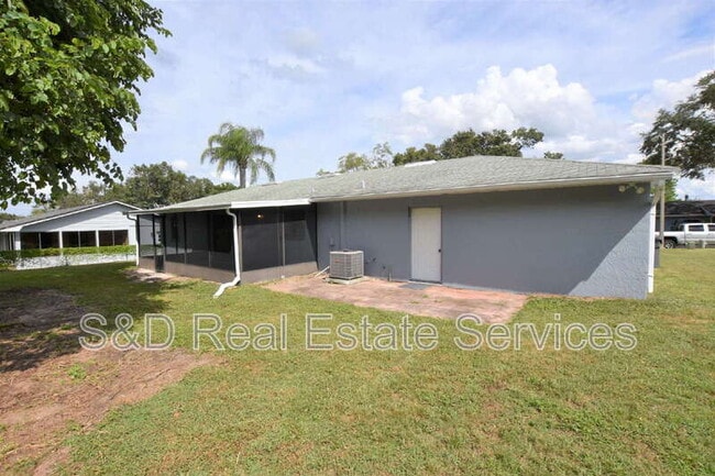 Building Photo - 6305 Christina Groves Cir E