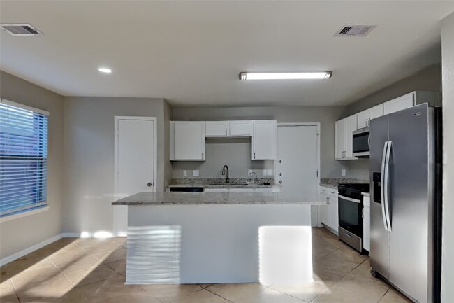 Foto del edificio - 3834 Brighton Springs Ln