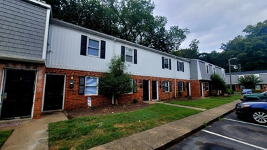 Building Photo - 1708 Carlisle Ave